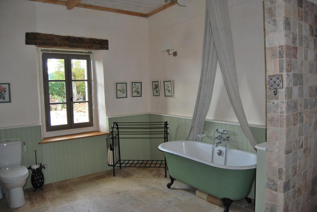 Mas De Garrigue Bed & Breakfast Calvignac Стая снимка