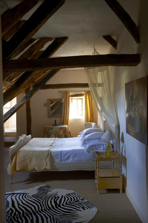 Mas De Garrigue Bed & Breakfast Calvignac Стая снимка