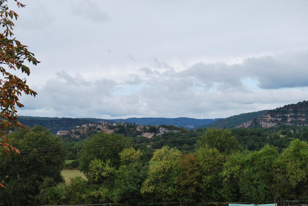Mas De Garrigue Bed & Breakfast Calvignac Екстериор снимка